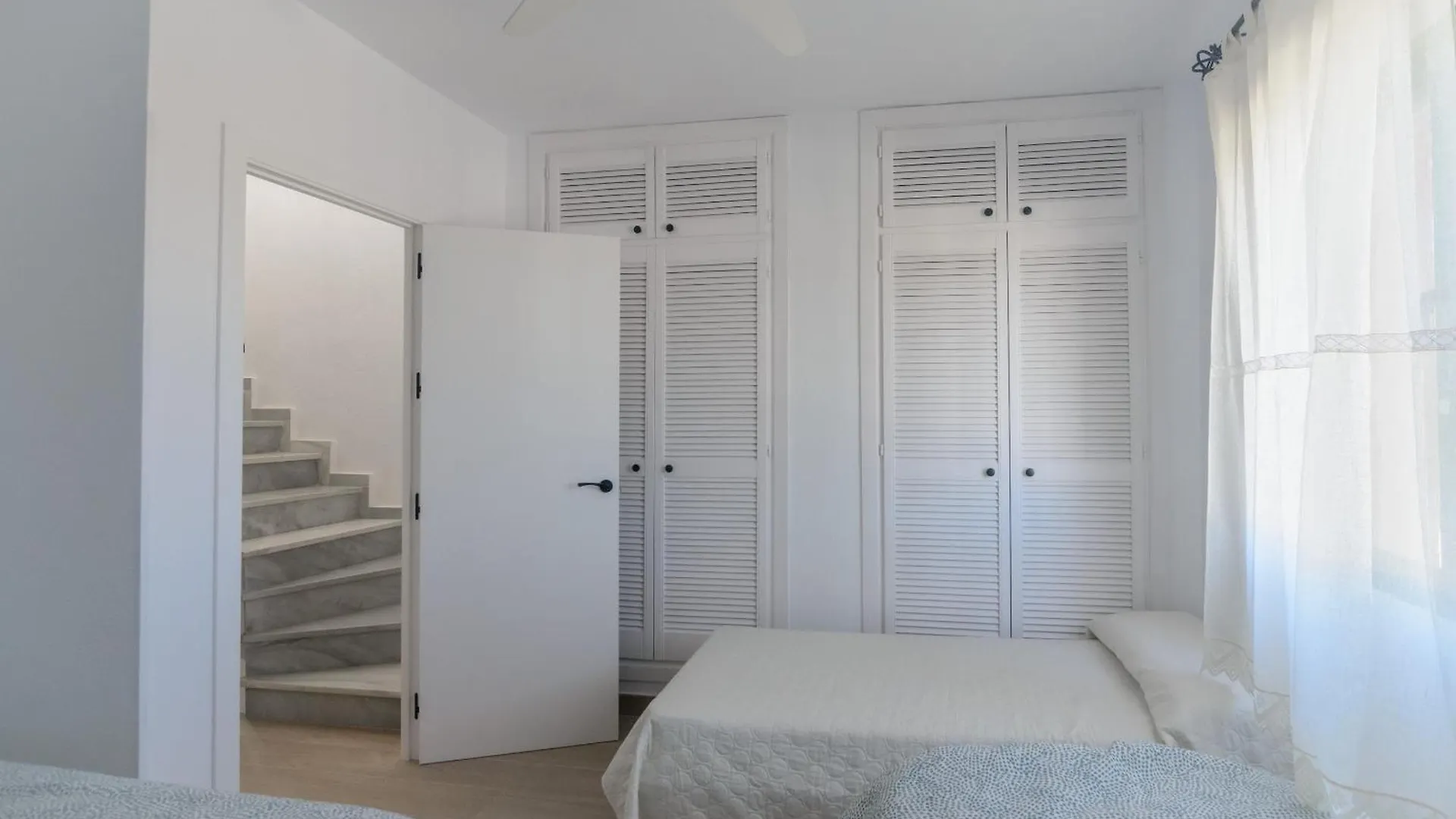 הוילה צ'יקלנה דה לה פרונטרה Casa Marisa Sancti Petri 0*,  ספרד
